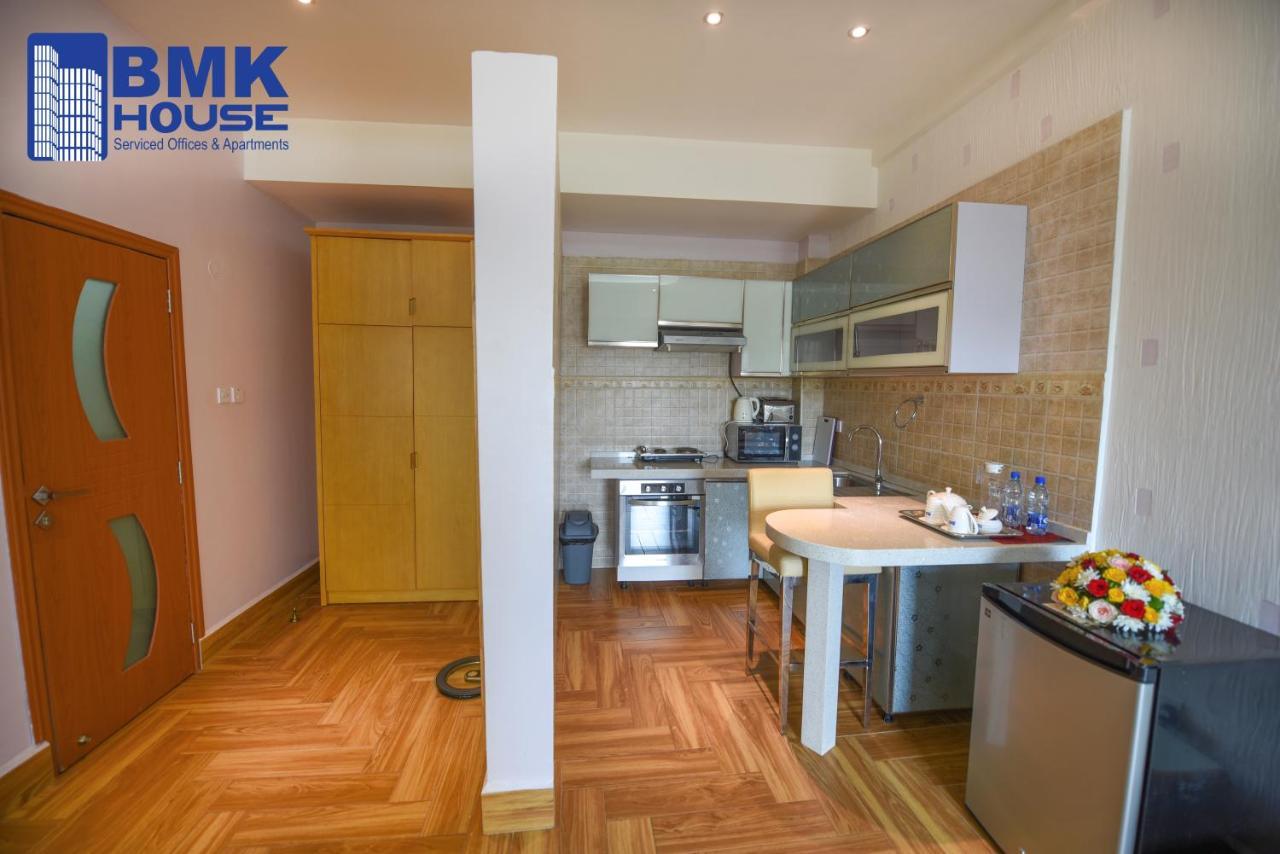 Bmk House Apartments Кампала Экстерьер фото